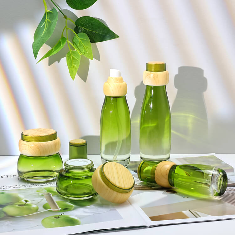 Glass bottle bamboo lid