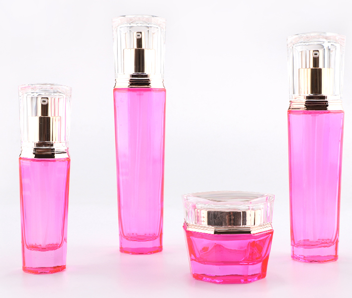 Wholesale cosmetic glass bottle set 