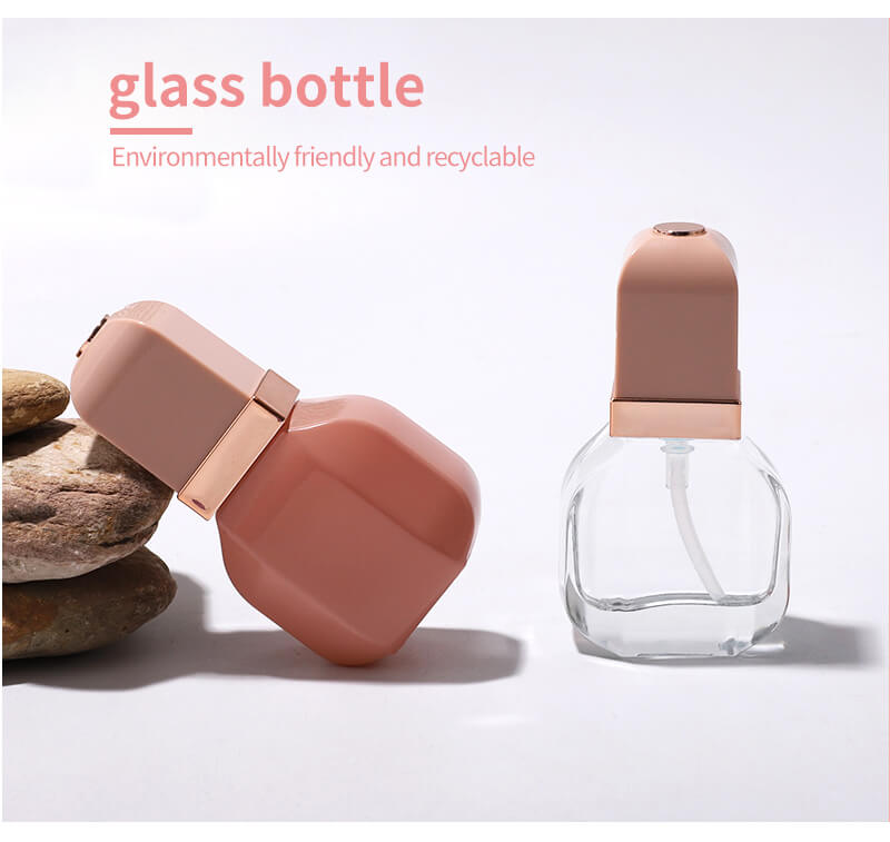 Glass bottle for cosmetic packaging 