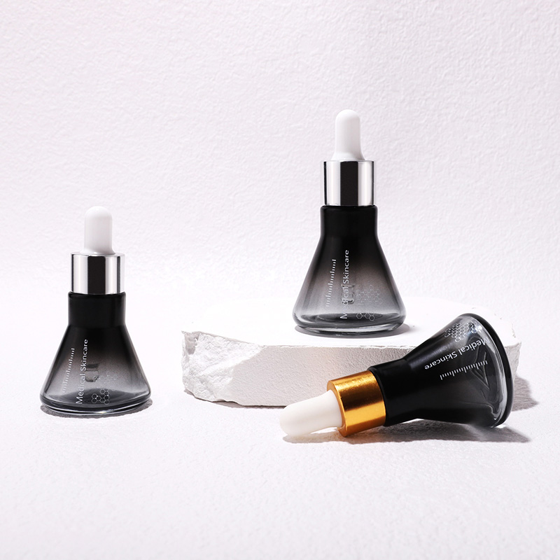 cosmetic dropper bottle