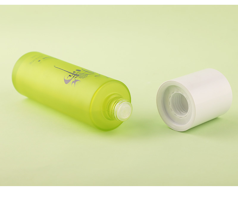empty lotion glass bottle with screw lid