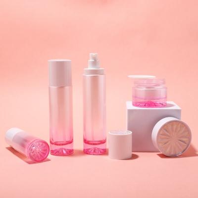 Wholesale thicken bottom cosmetic glass bottle