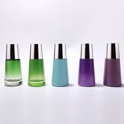 Luxury cosmetic packaging  glass dropper bottle  with push press dropper