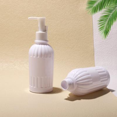 Custom 250ml Empty Boston Round Cosmetic PET Body Wash Shampoo Plastic Bottle For Hair Packaging