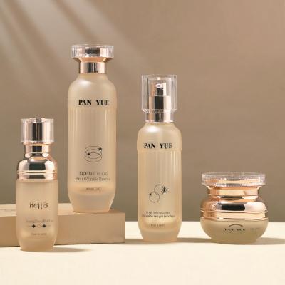 Luxury Round Acrylic Vertical Stripes Skin Care Glass Bottle Set